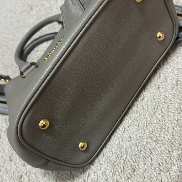 Prada gey bag medium size in mint condition. Only wore couple times. - Picture 2 of 11